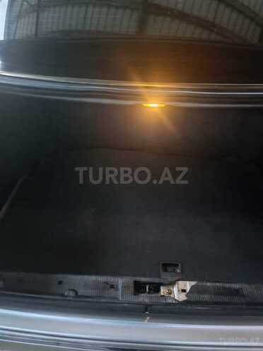 Mercedes E 220-9
