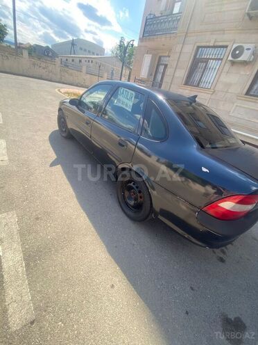 Opel Vectra-4