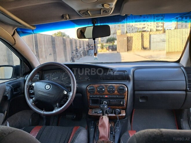 Opel Omega-4