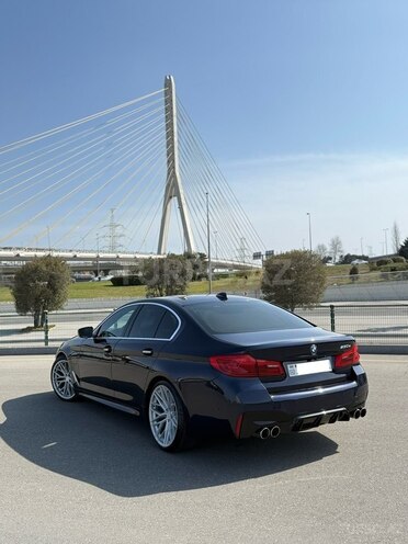 BMW 530e-4