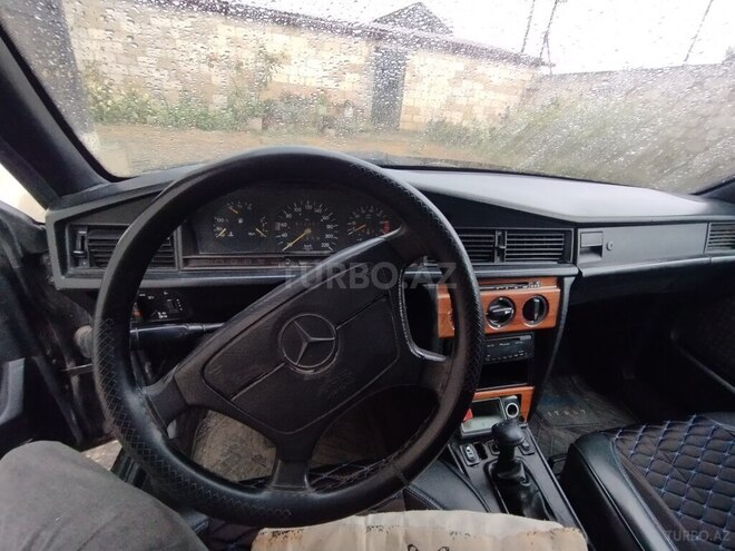Mercedes 190-3