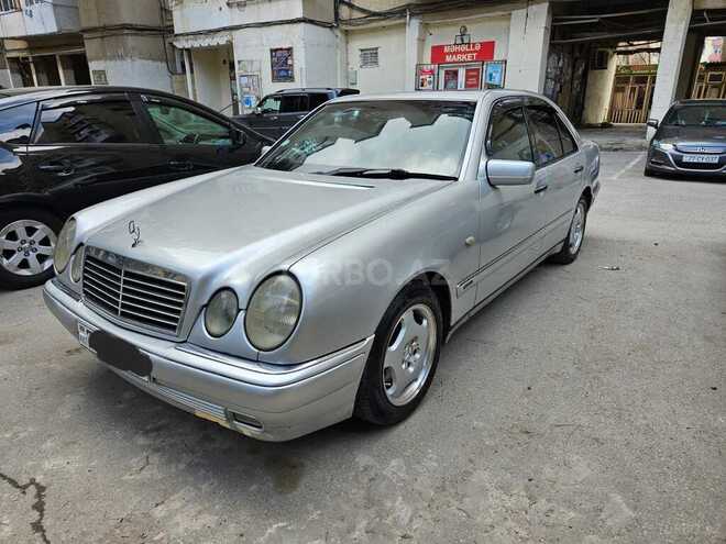 Mercedes E 230-17
