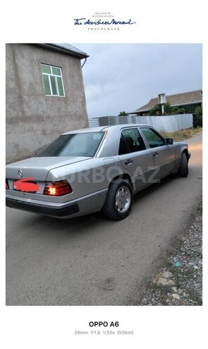 Mercedes 250 D-8