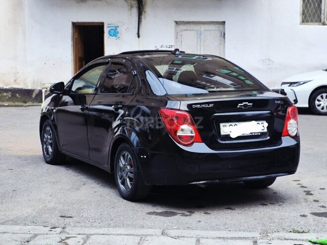 Chevrolet Aveo-10