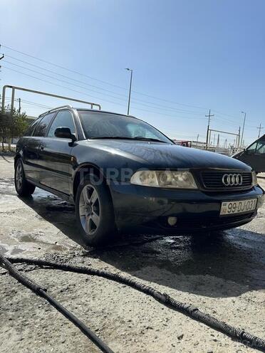 Audi A4-1