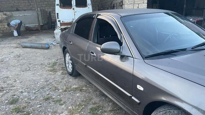 Hyundai Sonata-2
