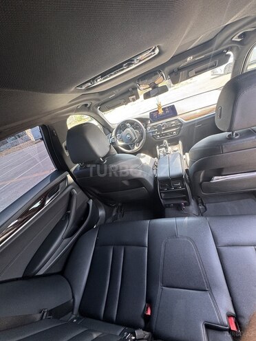 BMW 530-8