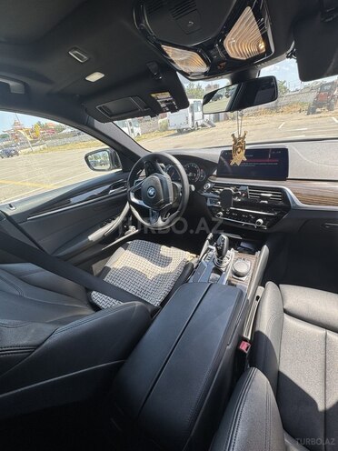 BMW 530-12
