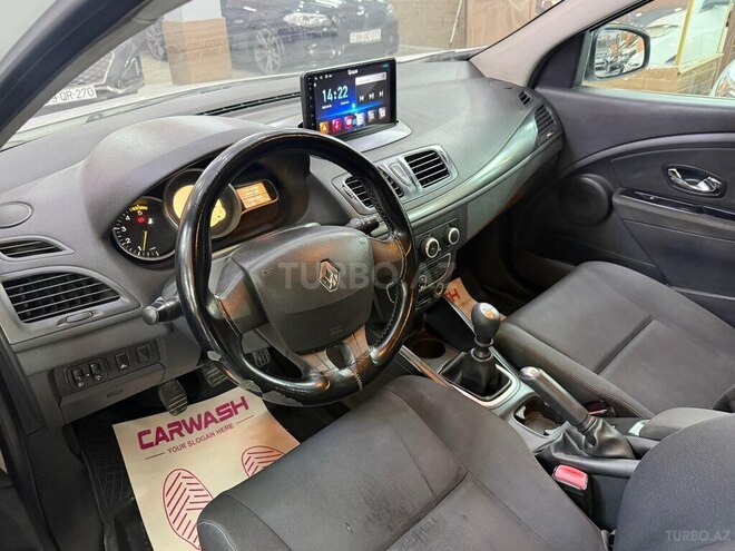Renault Megane-9
