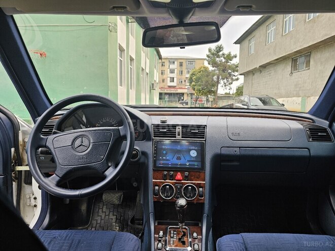 Mercedes C 200-6