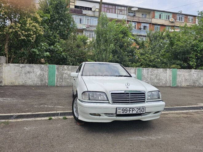 Mercedes C 200-2