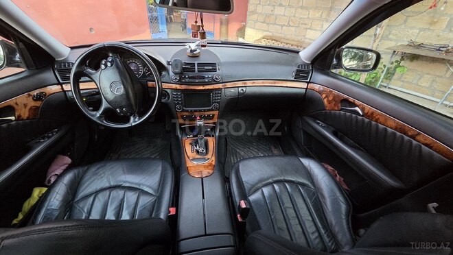 Mercedes E 350-18
