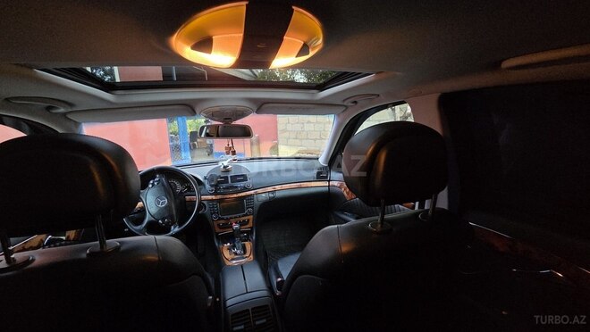 Mercedes E 350-19
