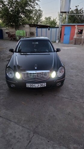 Mercedes E 350-1