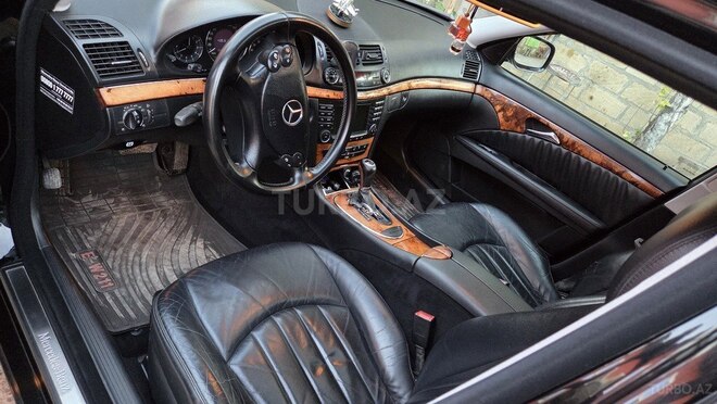 Mercedes E 350-12