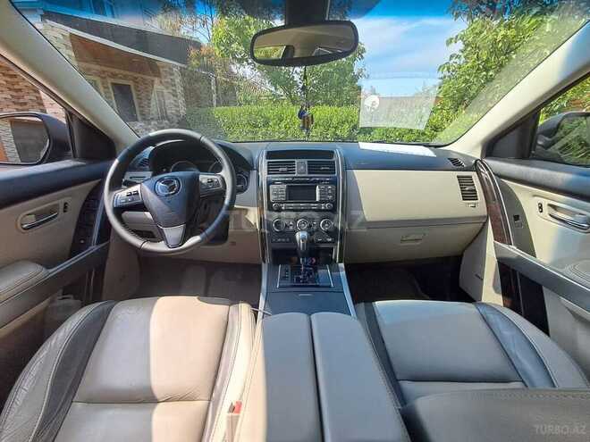Mazda CX-9-12