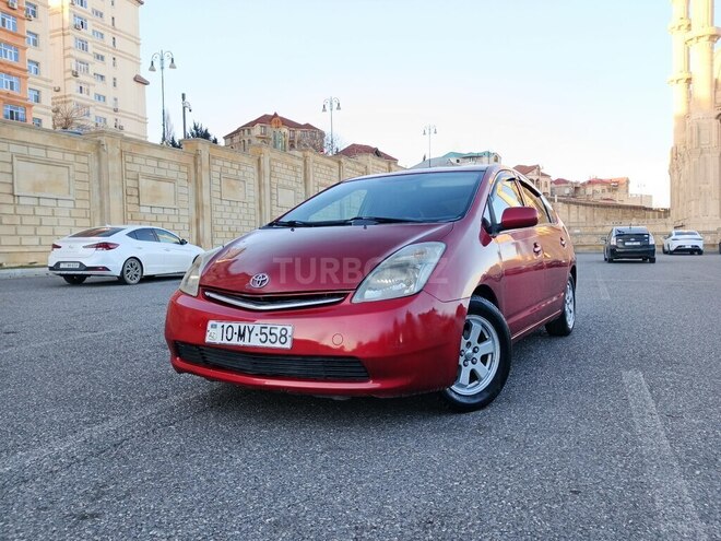 Toyota Prius-4