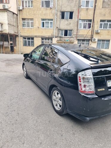 Toyota Prius-3