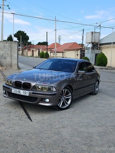 BMW 523-4