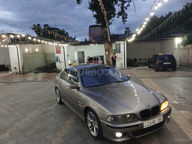 BMW 523-8