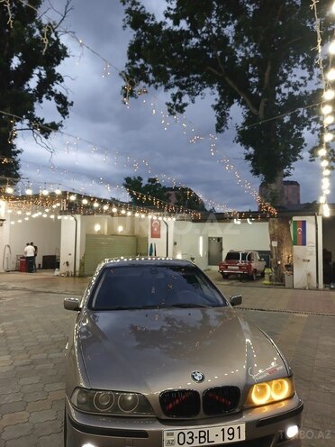 BMW 523-10