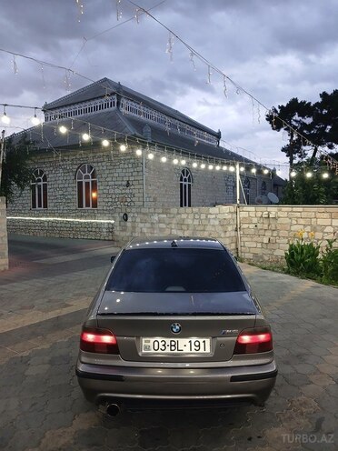 BMW 523-5