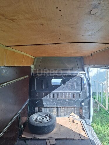 Ford Transit-10