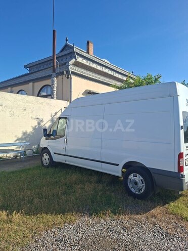 Ford Transit-14