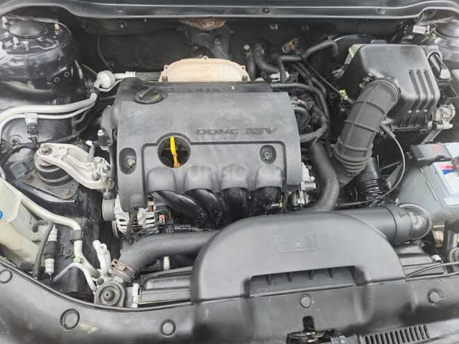 Kia Ceed-5