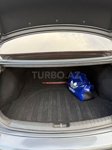 Hyundai Elantra-13