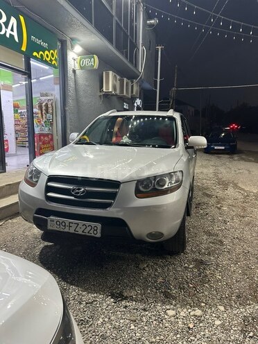 Hyundai Santa Fe-1