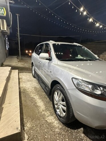 Hyundai Santa Fe-8