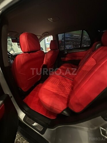 Hyundai Santa Fe-14