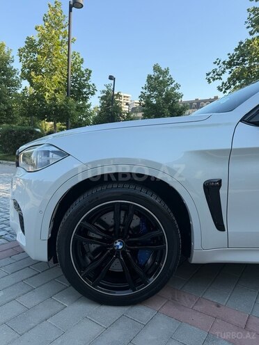 BMW X6 M-6