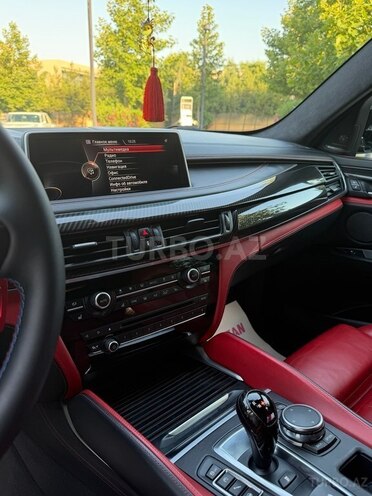 BMW X6 M-12