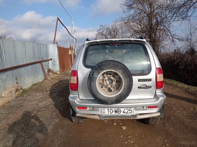Chevrolet Niva-3