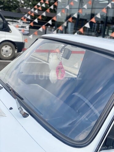 LADA (VAZ) 2107-15