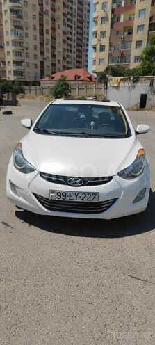 Hyundai Elantra-2