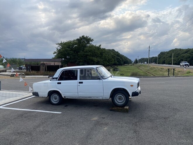 LADA (VAZ) 2107-11