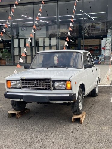 LADA (VAZ) 2107-5