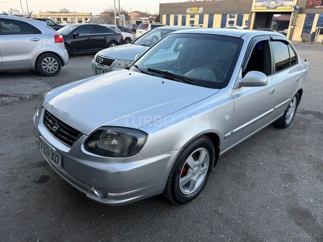 Hyundai Accent-3