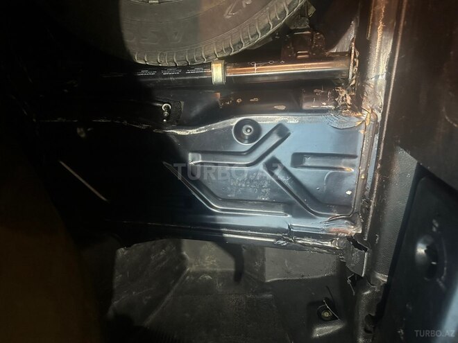 Mercedes 190-13