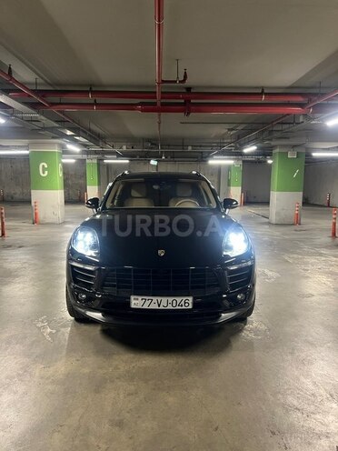 Porsche Macan-3