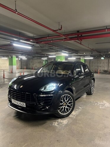 Porsche Macan-1