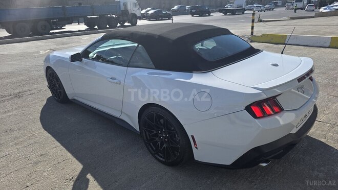 Ford Mustang-7