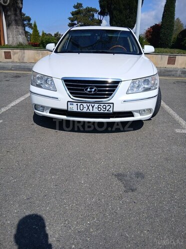 Hyundai Sonata-1