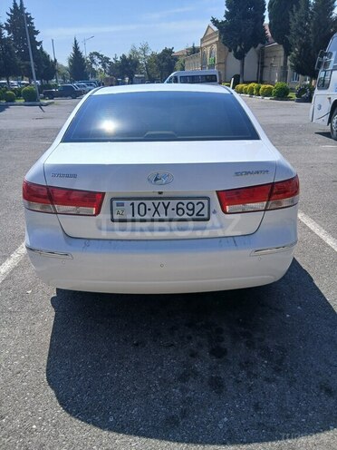 Hyundai Sonata-2