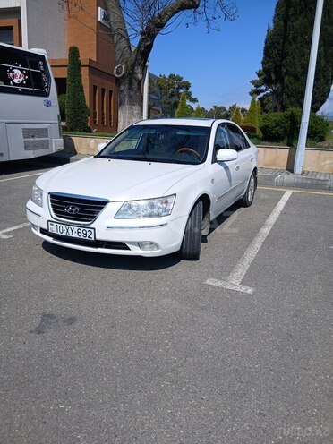 Hyundai Sonata-8