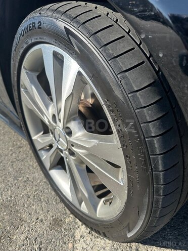 Mercedes E 250-10
