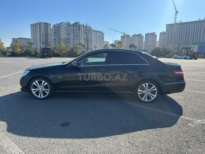 Mercedes E 250-12